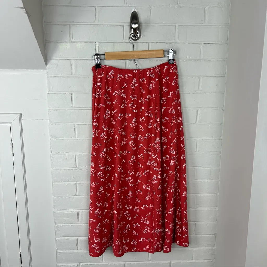 Abercrombie + Fitch Red Floral Midi Skirt Size XSP - Image 8