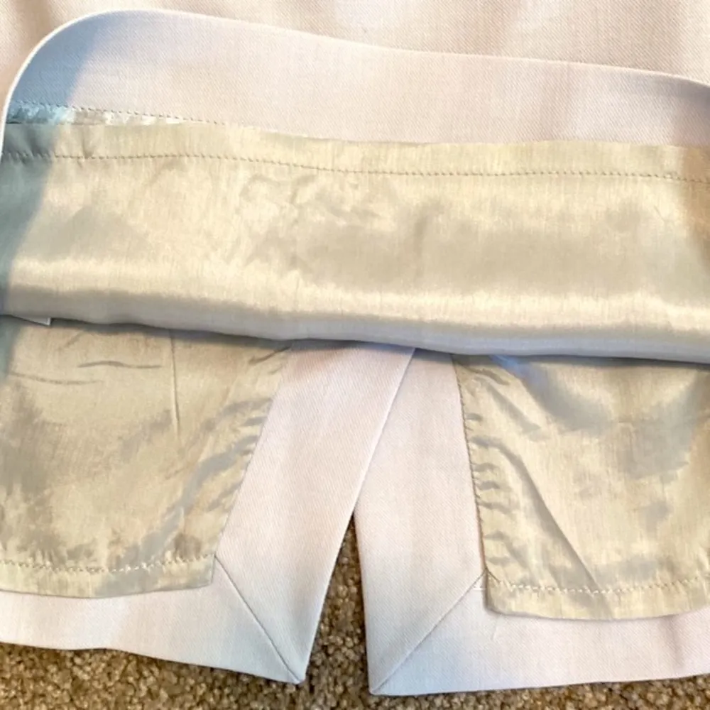 BCBGMAXAZRIA || light pearl grey lined pencil skirt - Image 6