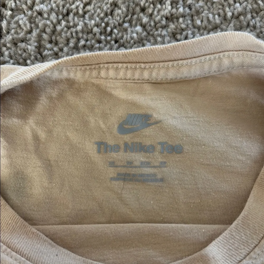 Nike  Beige T-Shirt - Image 2