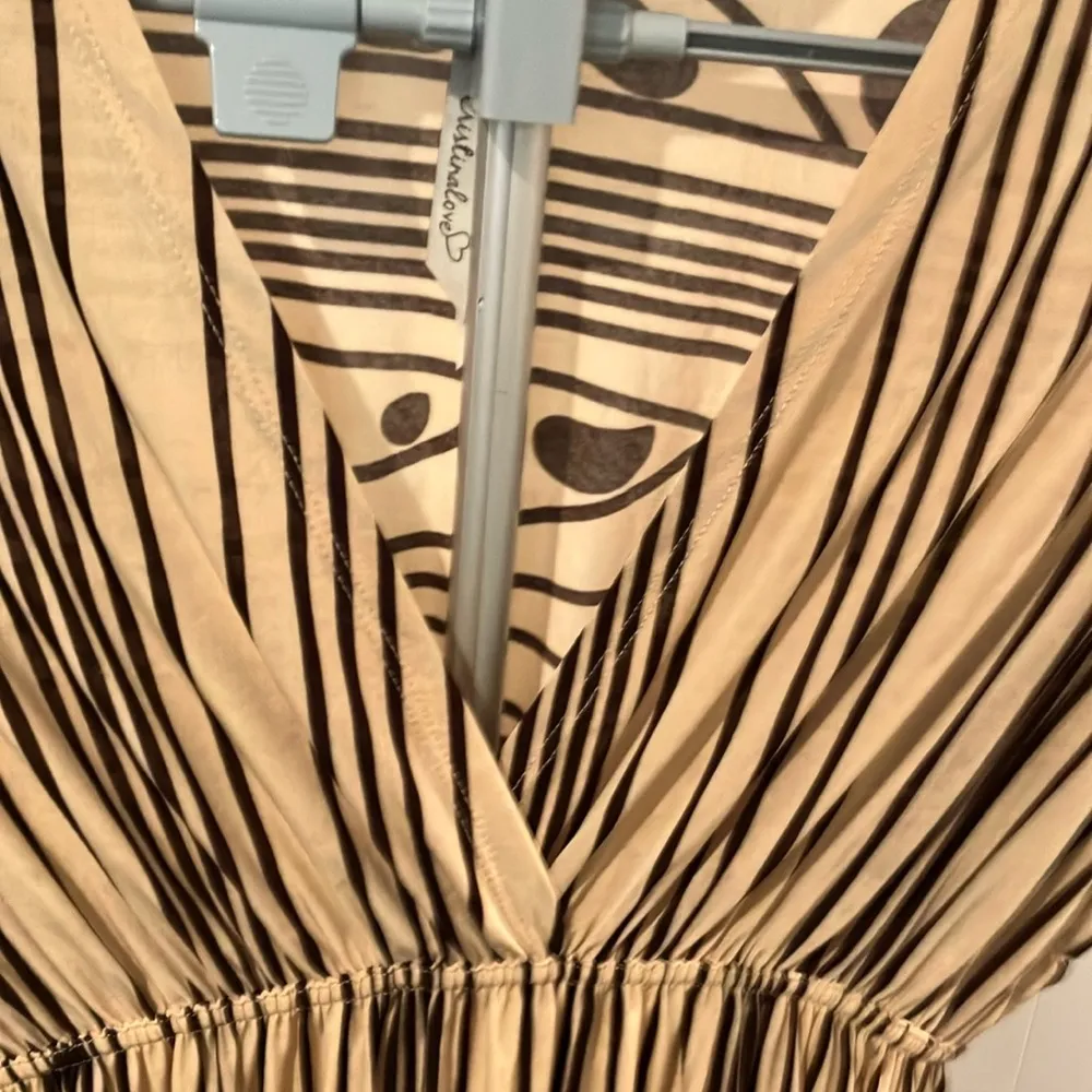 Brown and Tan V - Image 4