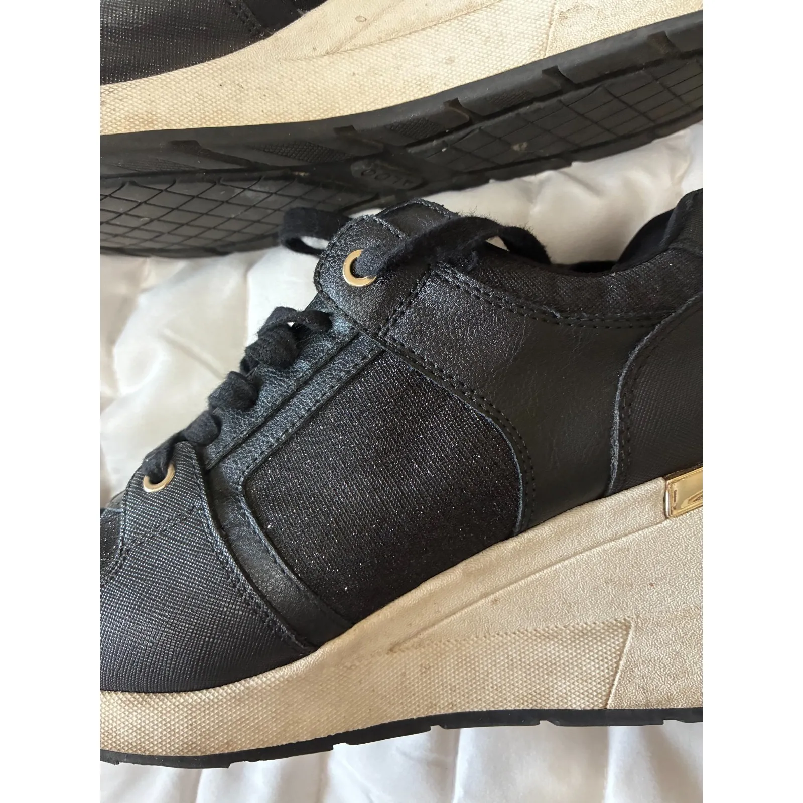 Aldo Black with Sparkly inserts‎ Wedge Sneakers Women's Size 11 - Image 5