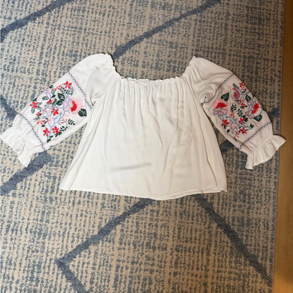 Sugar Lips Off-Shoulder Embroidered Boho Peasant Top Size Large - Image 8