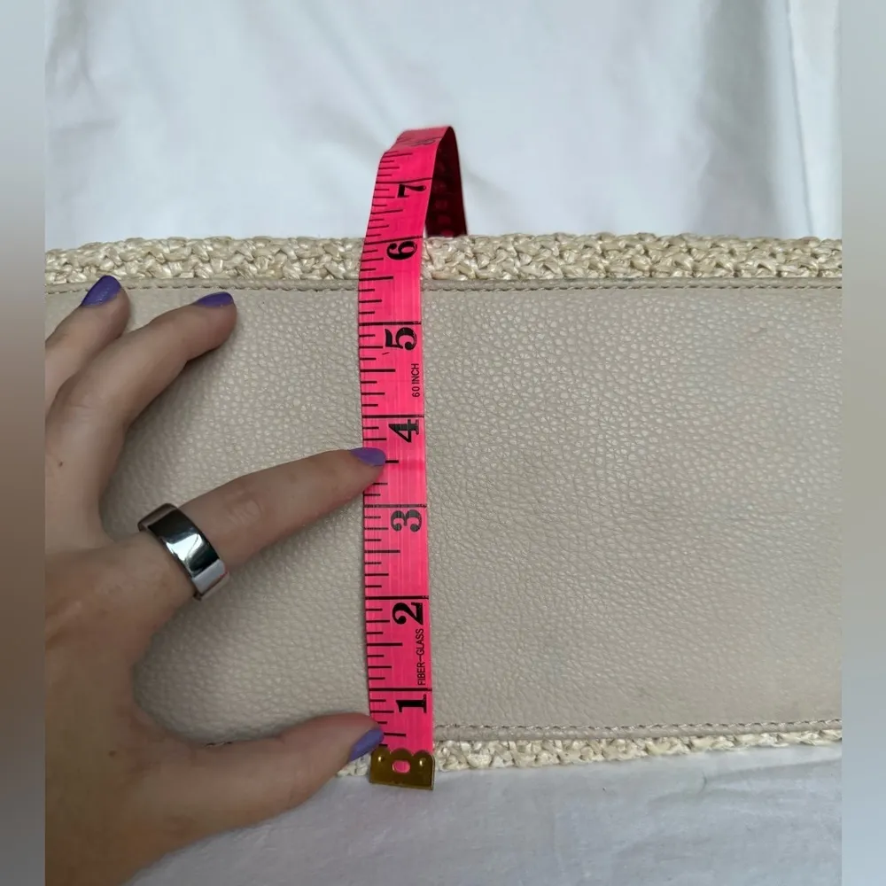 Moda Luxe  Cream Raffia Isla Wood Handle Purse - Image 8