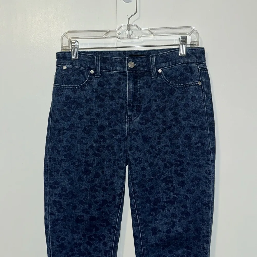 TALBOTS Ankle Jeans Blue Leopard Print Mid Rise Stretch Denim Women's 2 - Image 4