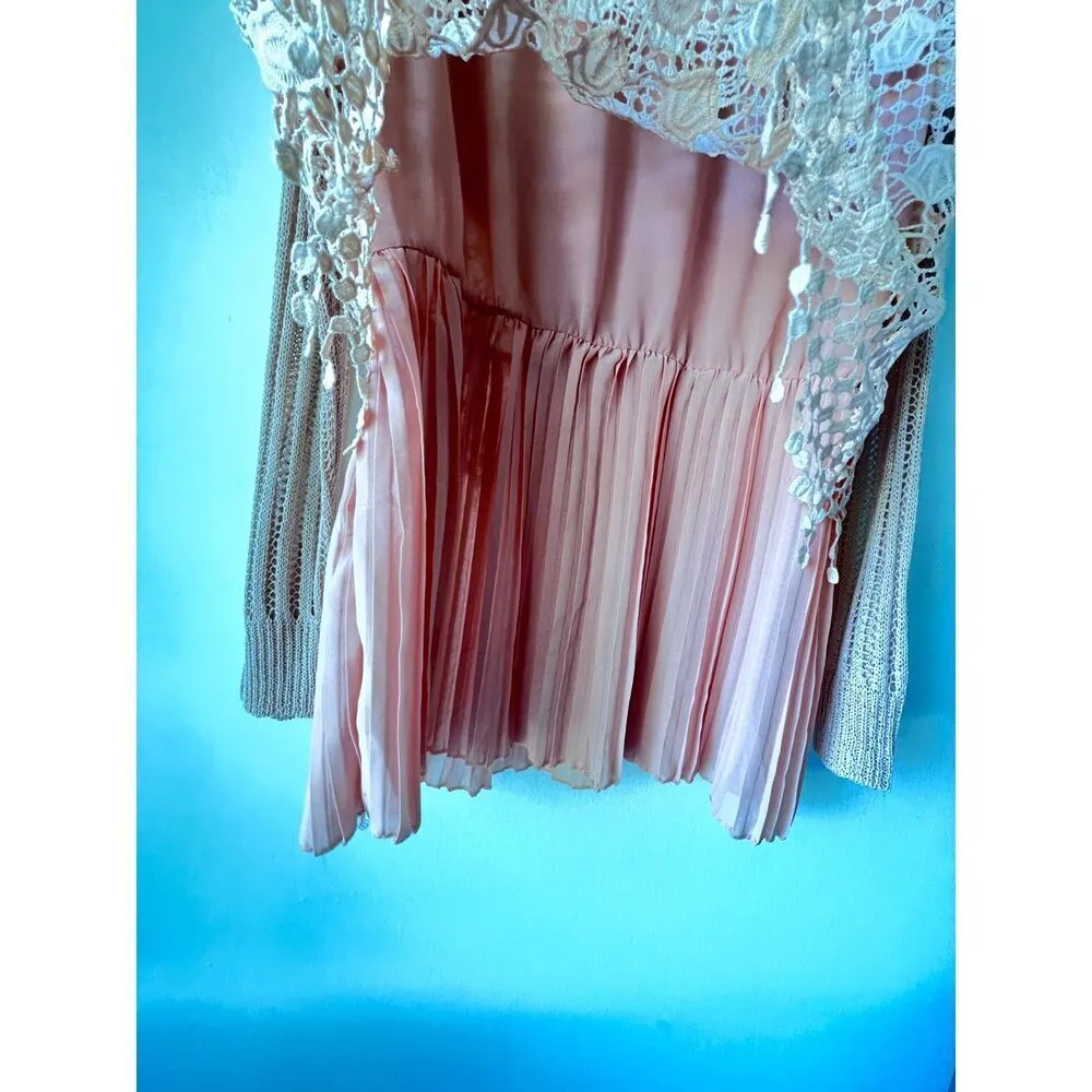 Blouse top long sleeve embroidered floral pleated romantic peach pink M - Image 9