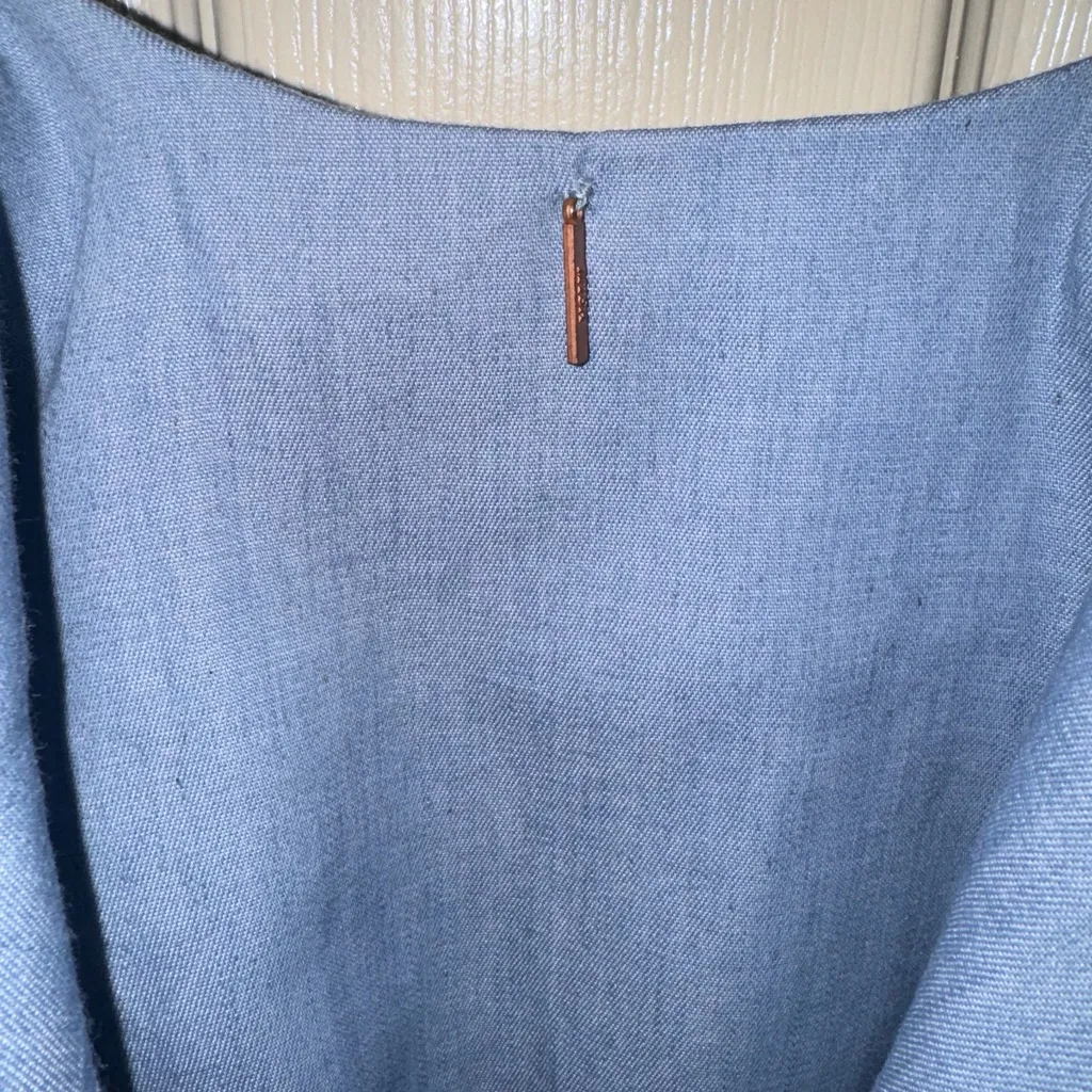 Marina MISA Los Angeles Off the‎ Shoulder Top. - Image 5