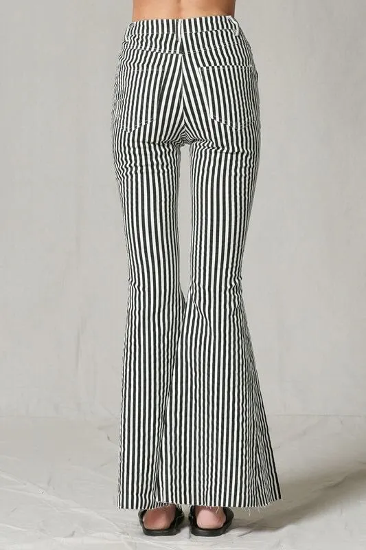 Blank Paige Black And White Flare Jeans - Image 10