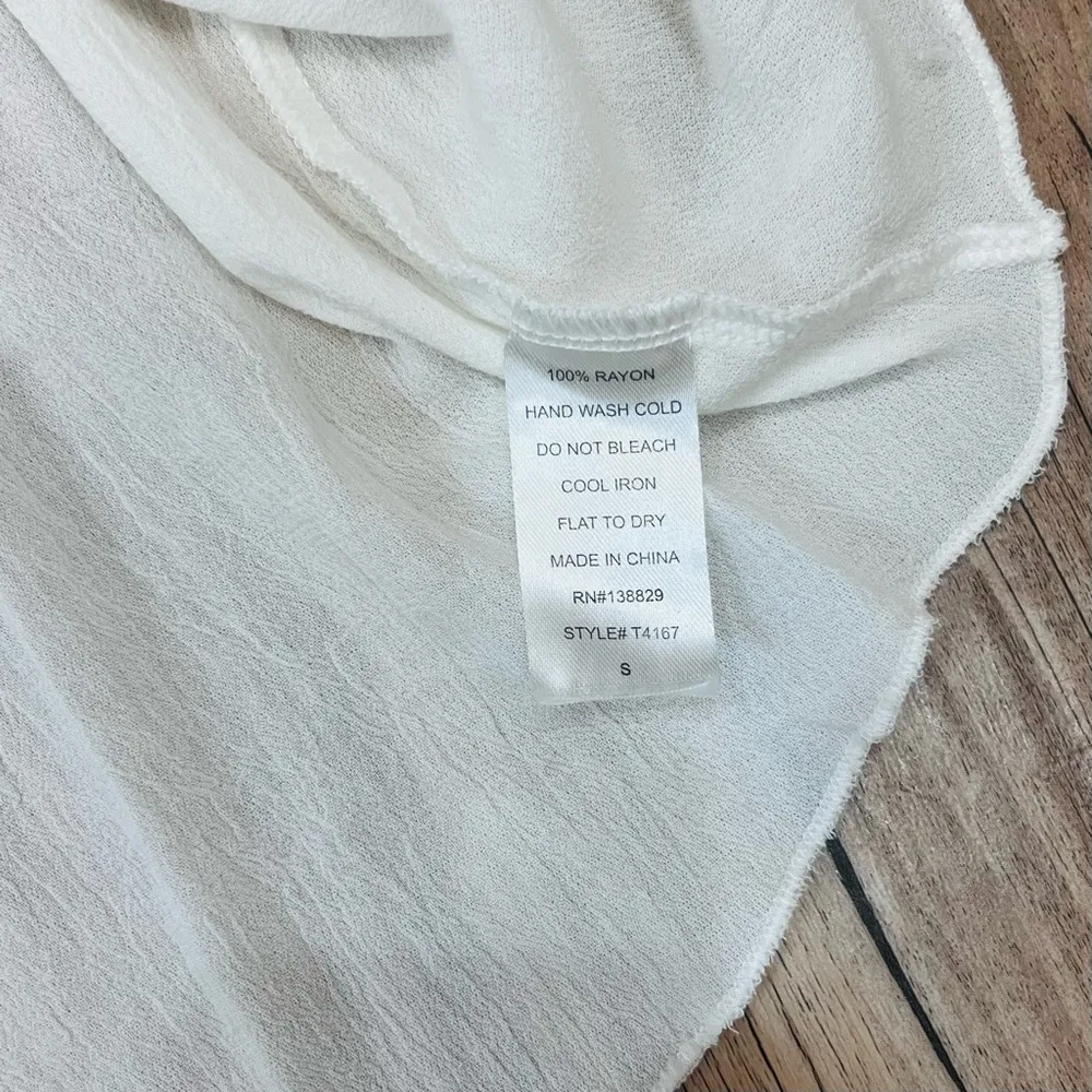 peach royal buckle white cold shoulder blouse boho size small - Image 6