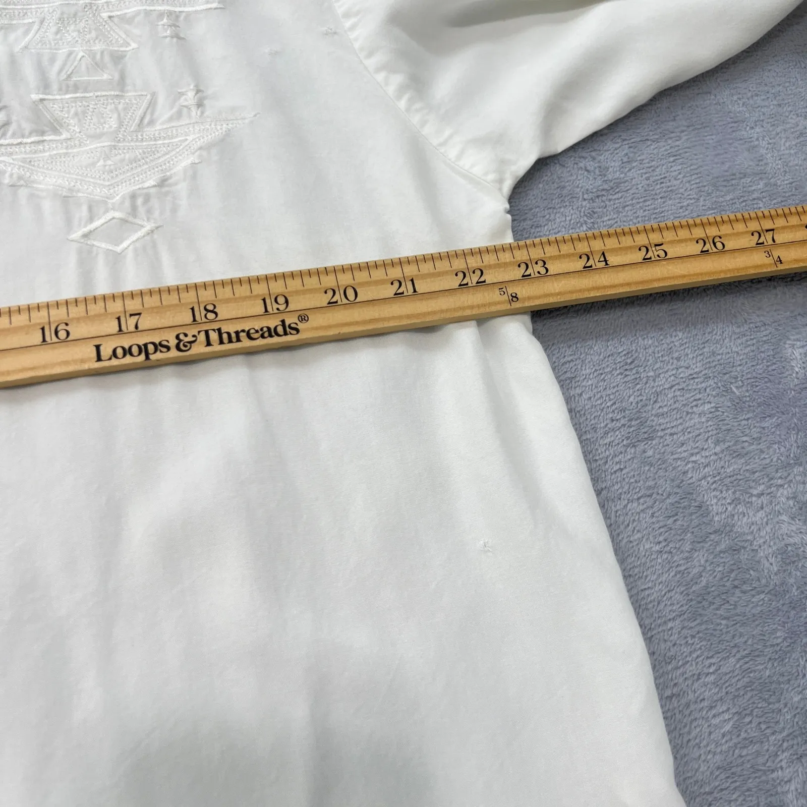 Vtg. Ascente Sport Embroidered Button Down Shirt Western Aztec Rayon Small White - Image 11