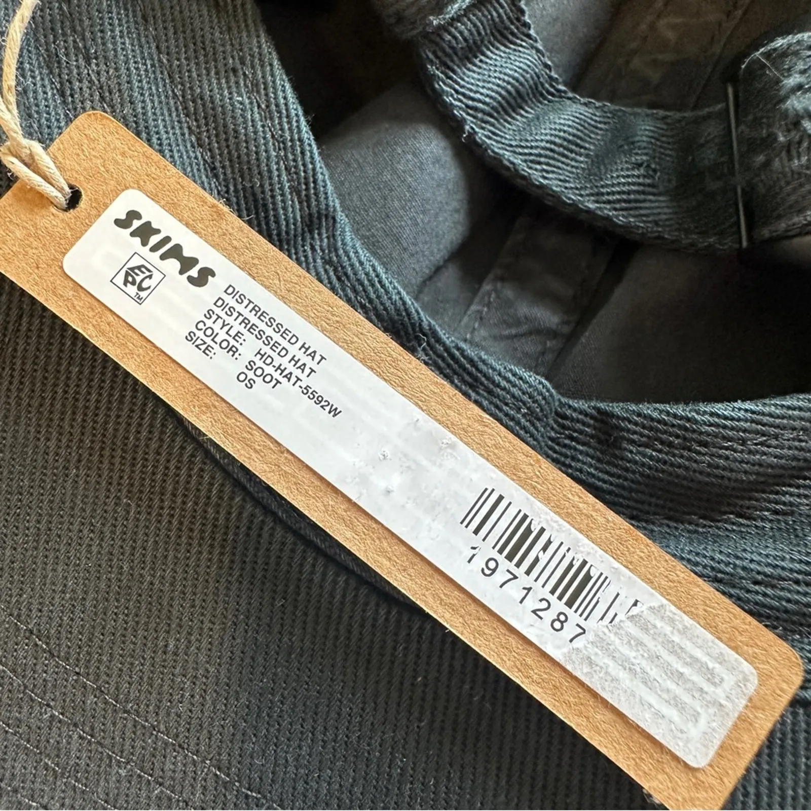 SKIMS Distressed Baseball Hat NWT Black - Image 3