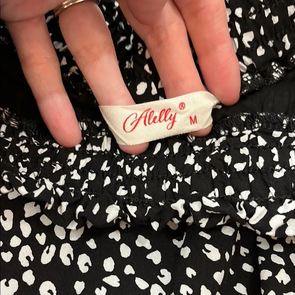 Alelly Boutique Black and White Cheetah Print Tiered Mini Skirt - Image 2