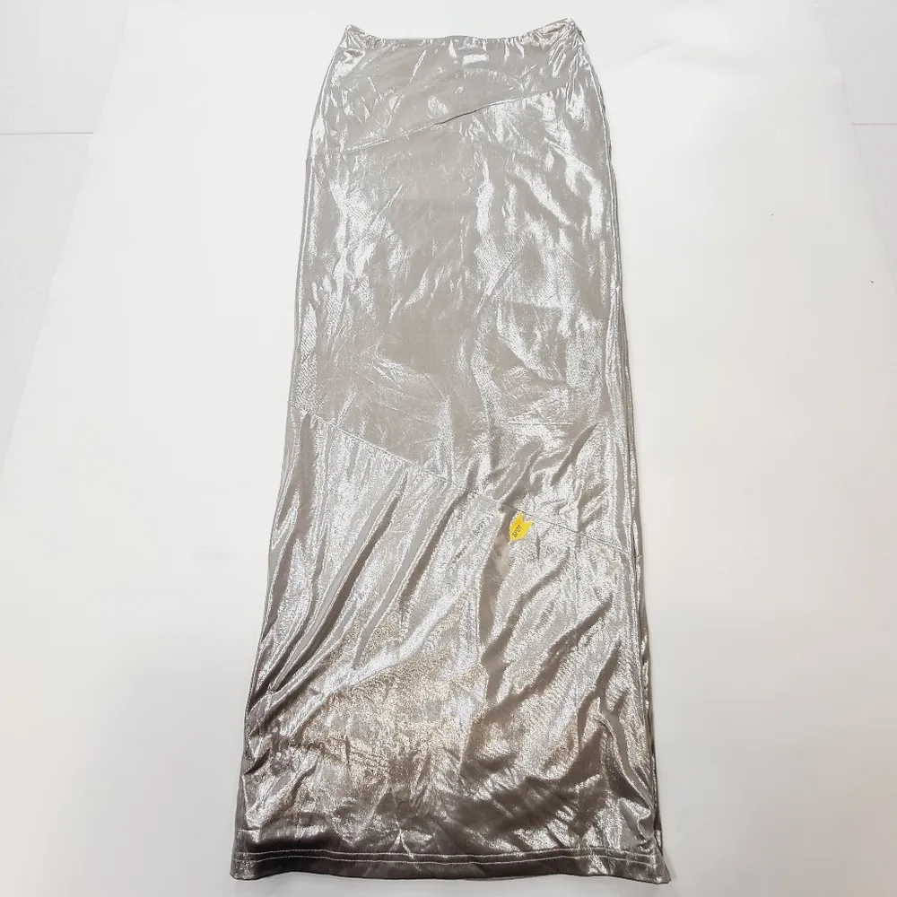 Superdown Lucia Column Skirt in Silver - Image 3