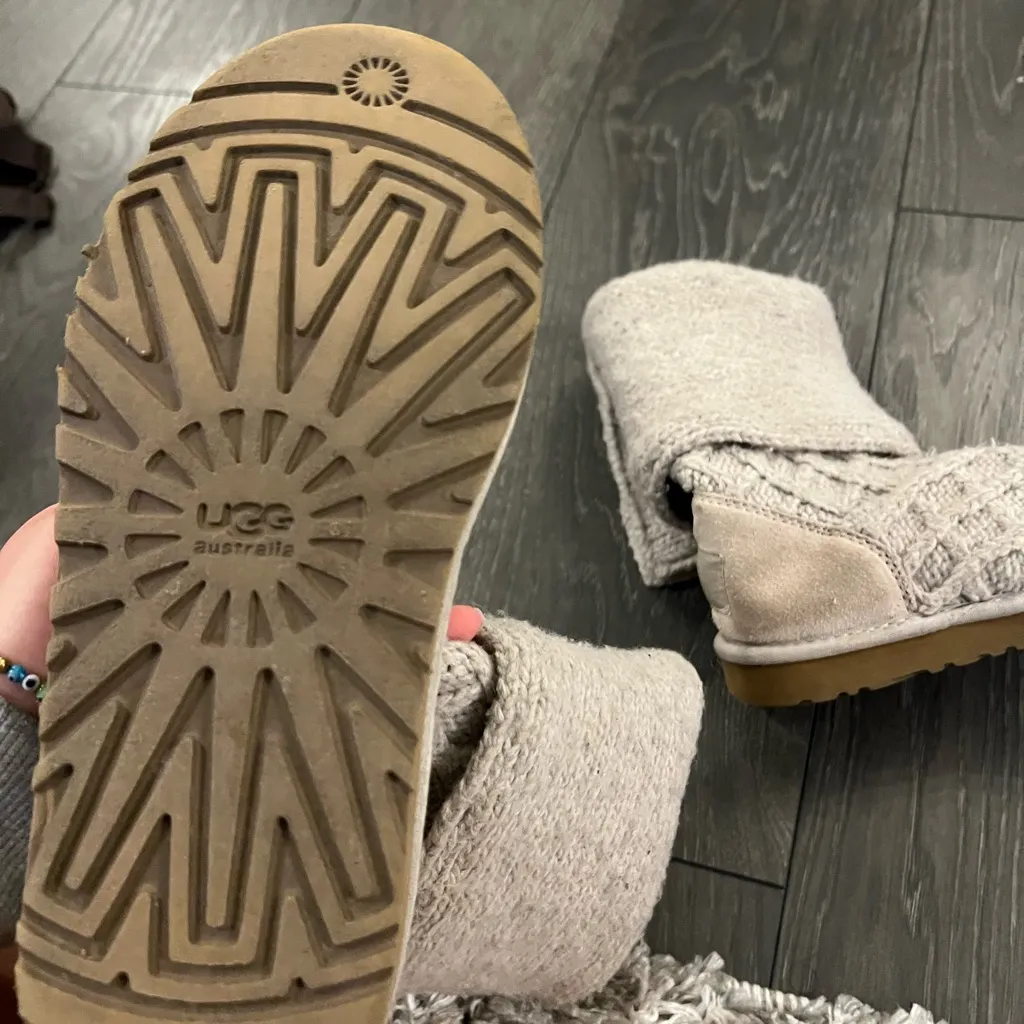 UGG cream Knit Boots - Image 3
