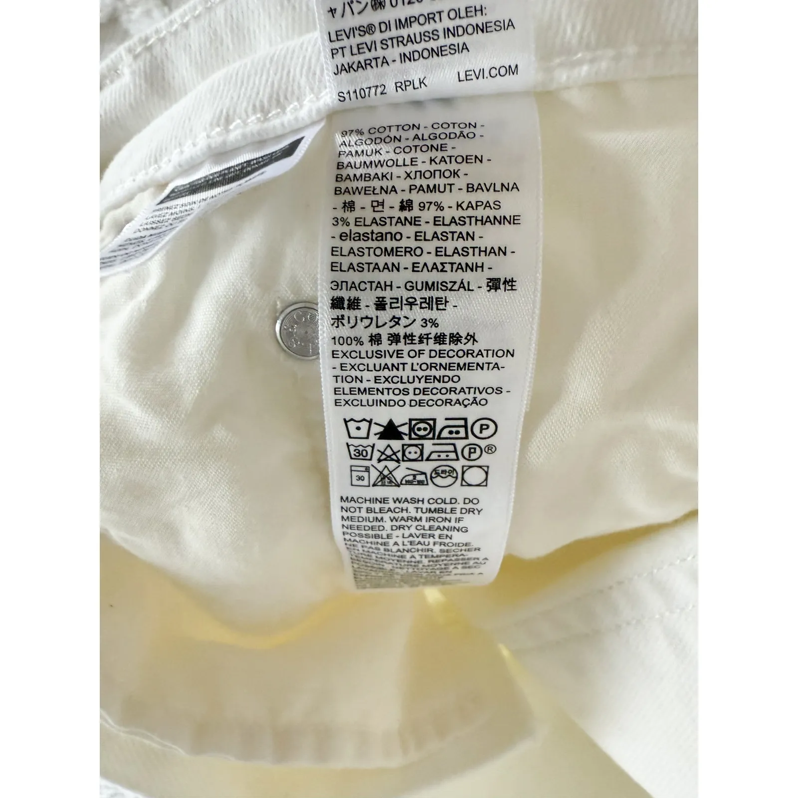 Levi's | 726 High Rise Flare Women's Jeans in Soft Clean White | Sz 30 - Image 10