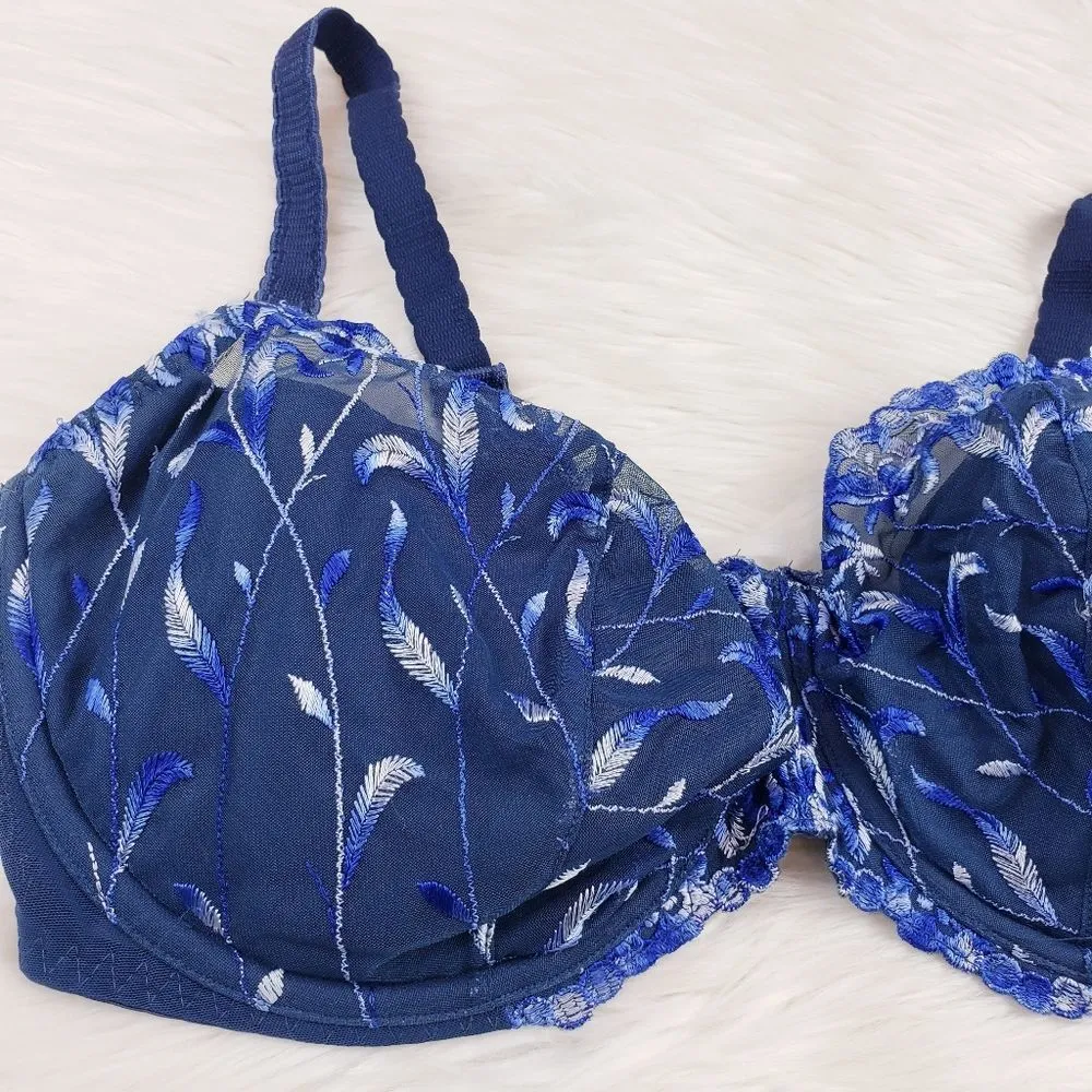Victorias Secret Floral Underwire  Bra - Image 3