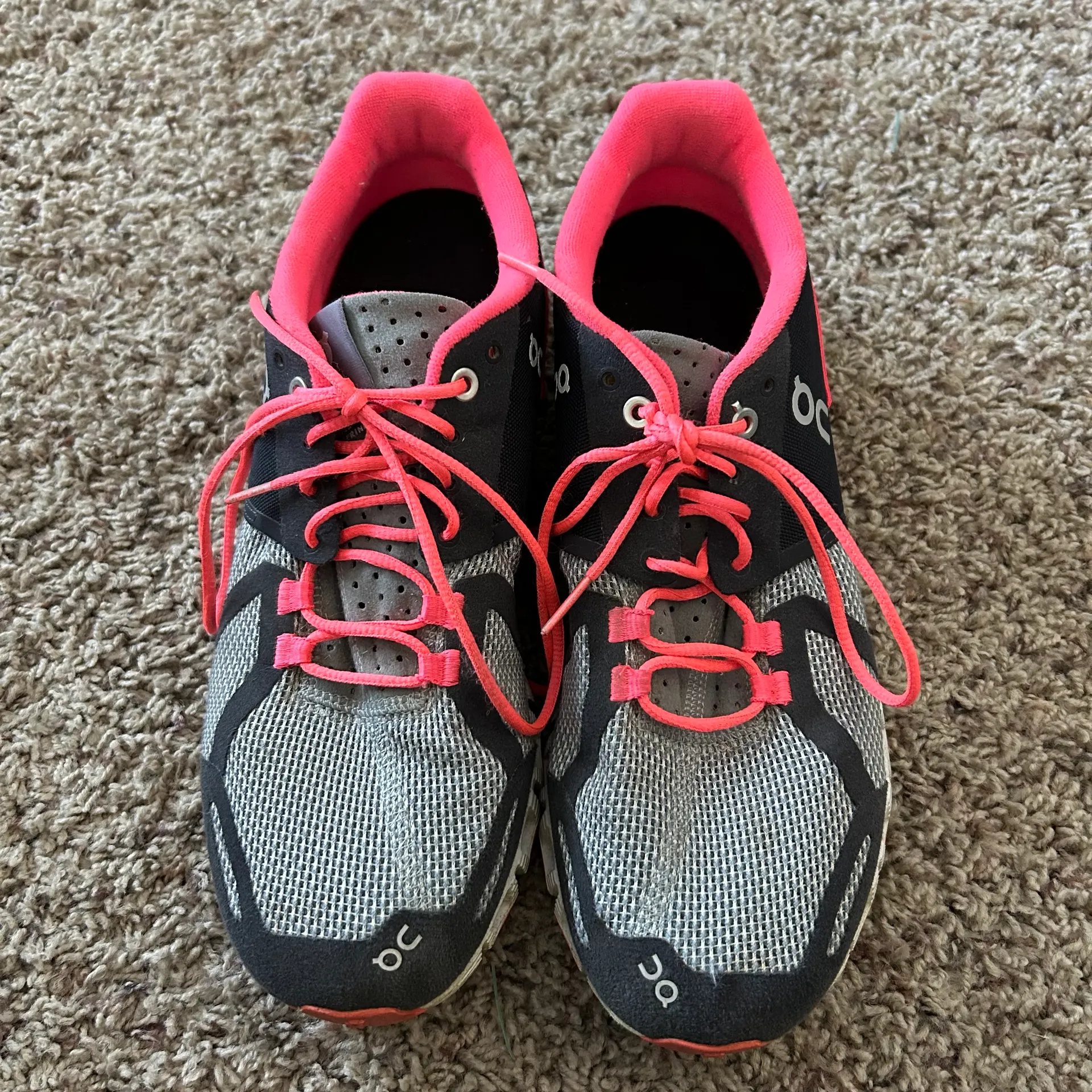 On Cloud  On Running Cloud Sneakers Grey Neon Pink Size 9.5 - Image 2