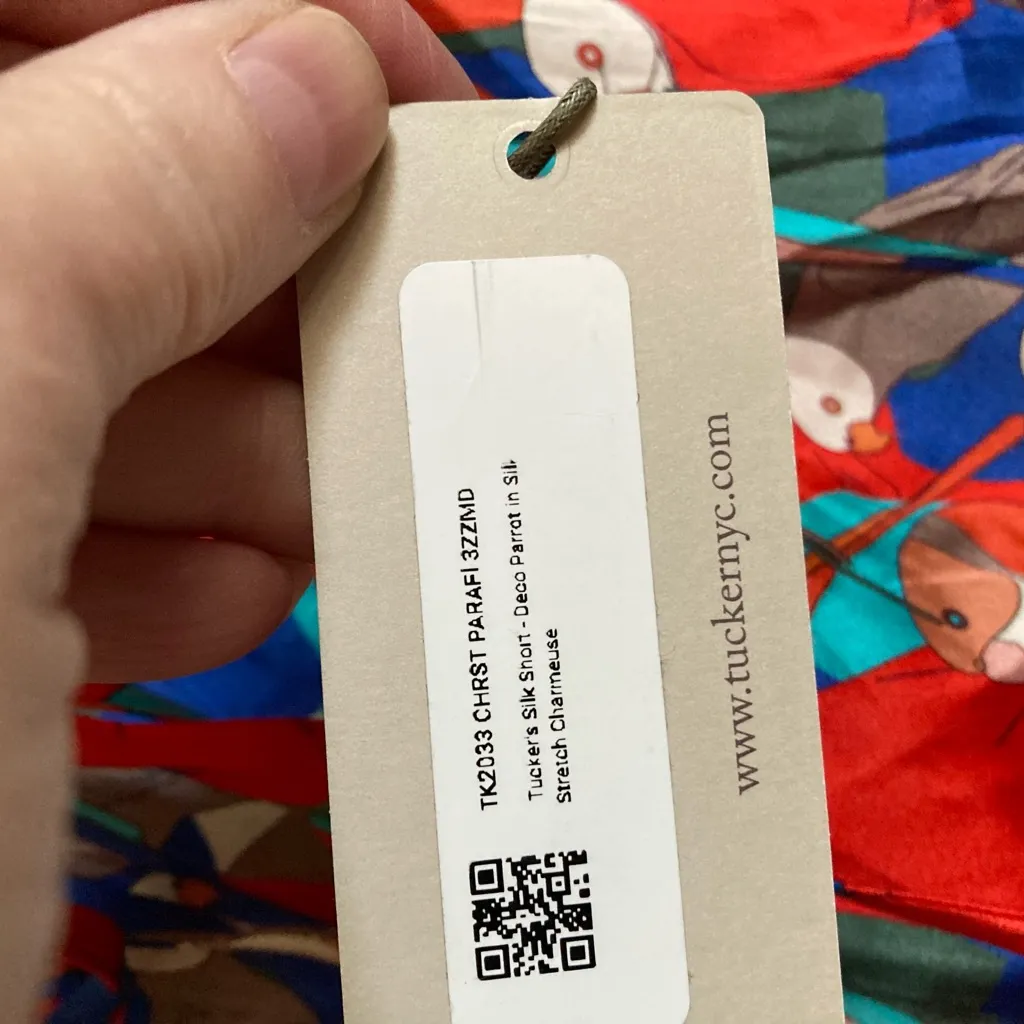 Tucker New Multicolor Parrot Deco Silk Blend Shorts #MBG Red Size M - Image 5