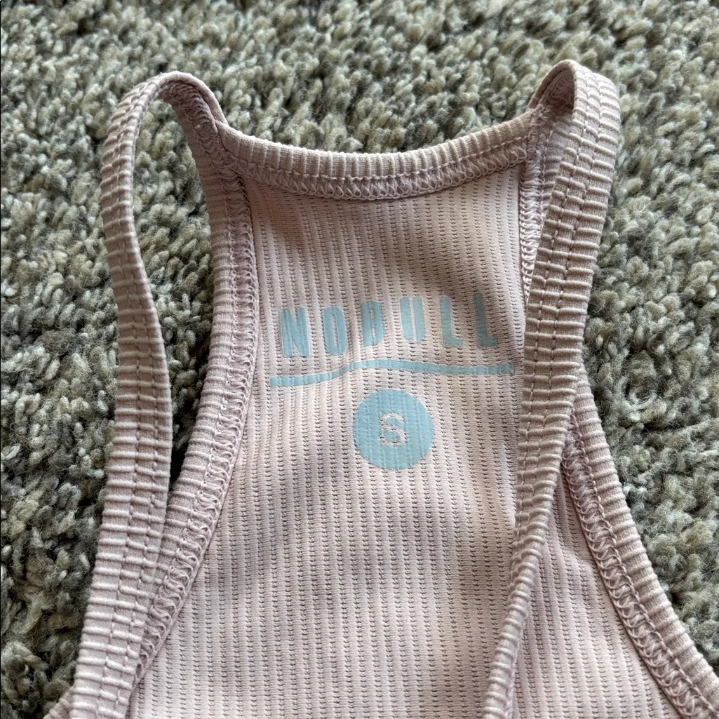 NOBULL Cropped Ribbed Tank size small - Image 3