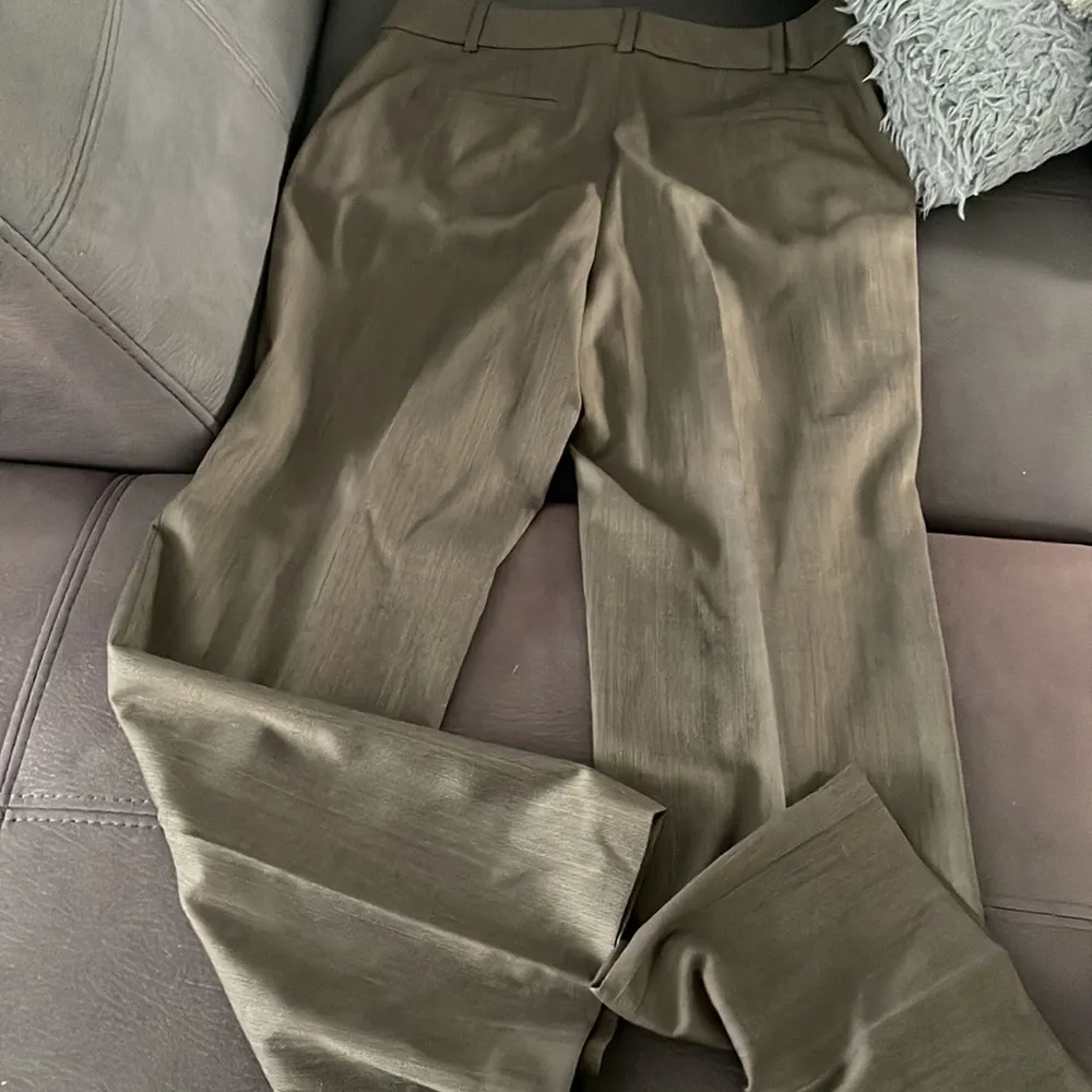 ANN TAYLOR Brown Taupe Dress Pants Size 8P - Image 7