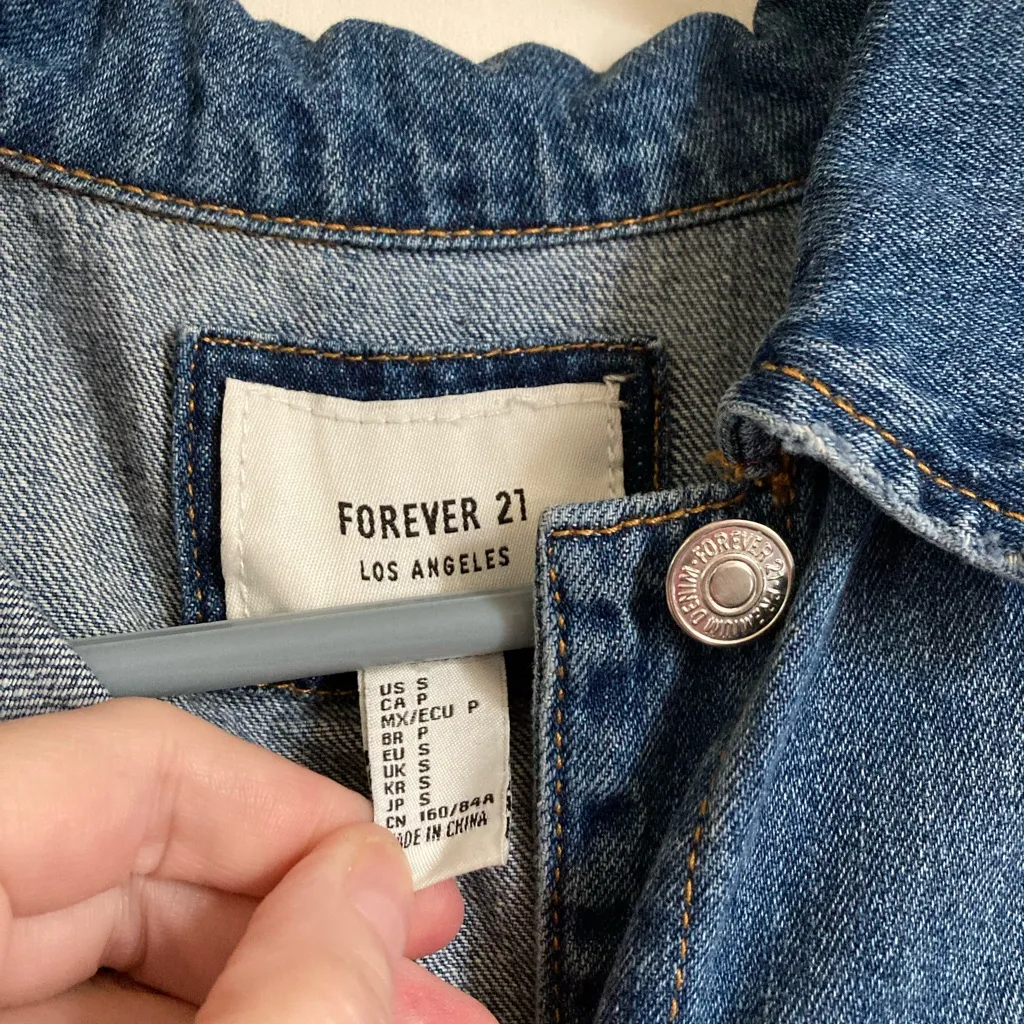 Forever 21 Medium Wash Cropped Racing Stripes on Sleeves Denim Jacket A242 - Image 2