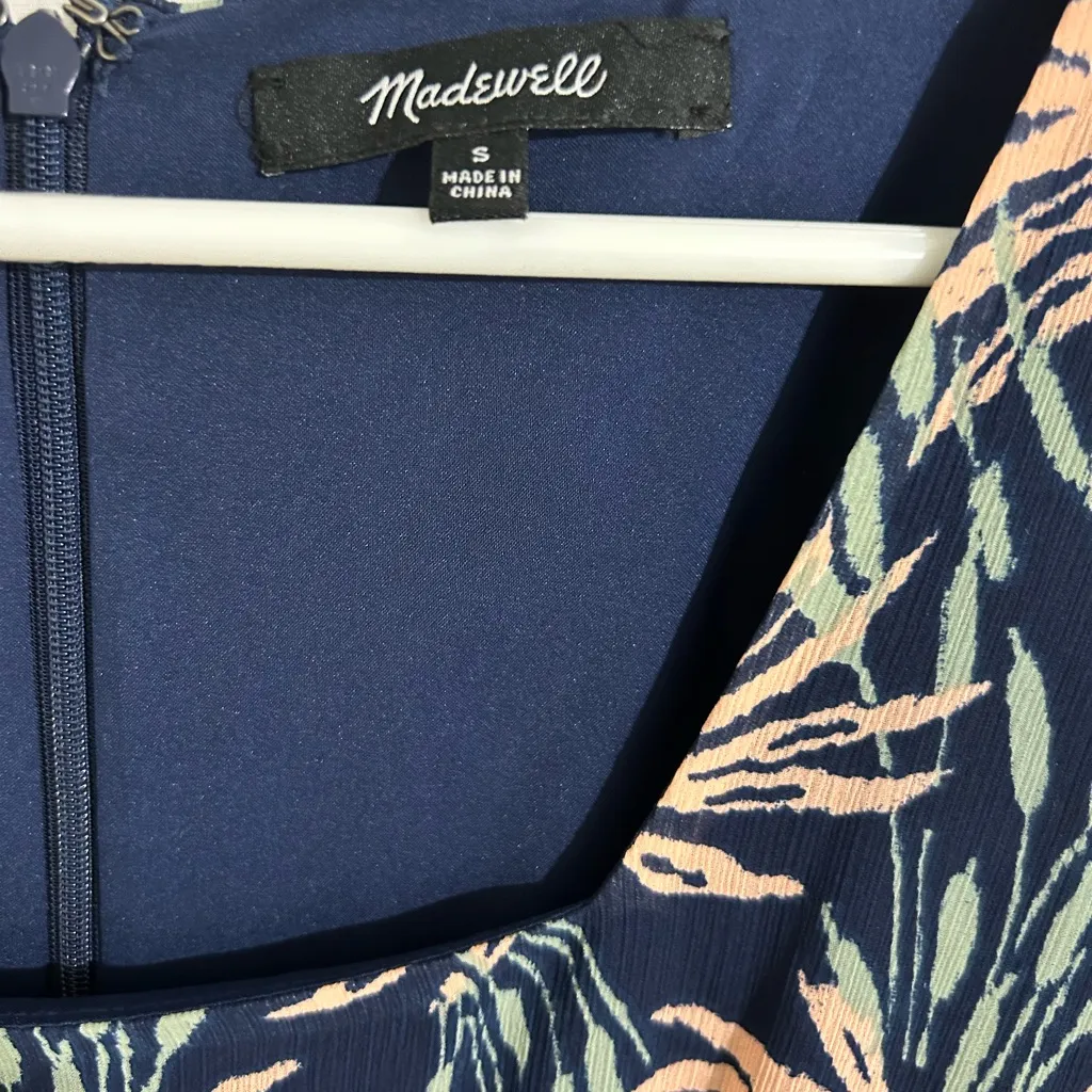 Madewell Ruffle-Sleeve Midi Dress in Oasis Palms‎ - Image 3