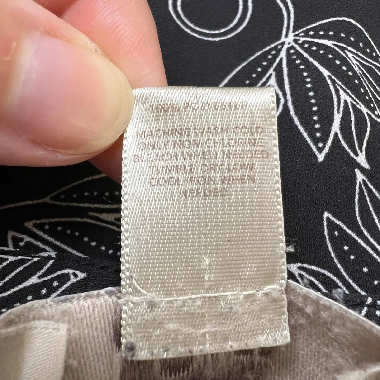 Loft Womens Blouse Tunic Top Shirt Floral Print Sleeveless Tank Top Black White - Image 7