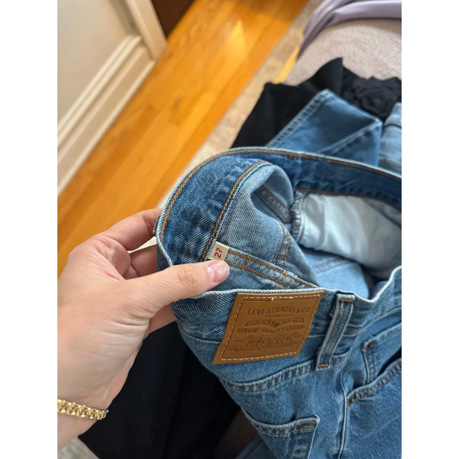 LEVI'S Baggy Dad Jorts in Foolish Love Dark Wash Size 27 - Image 7