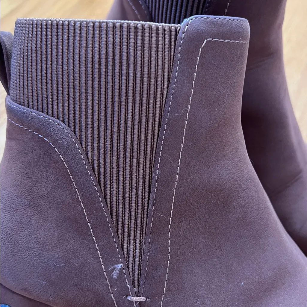 Torrid Square Toe Block Heel Chelsea Boot, Cognac - Image 6