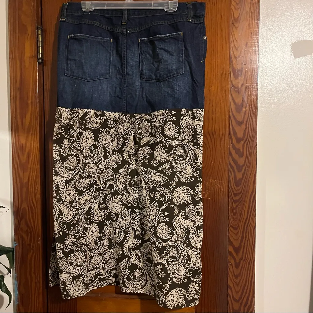 Y2K Old Navy Blue Denim and Brown Paisley Maxi Skirt - Image 3