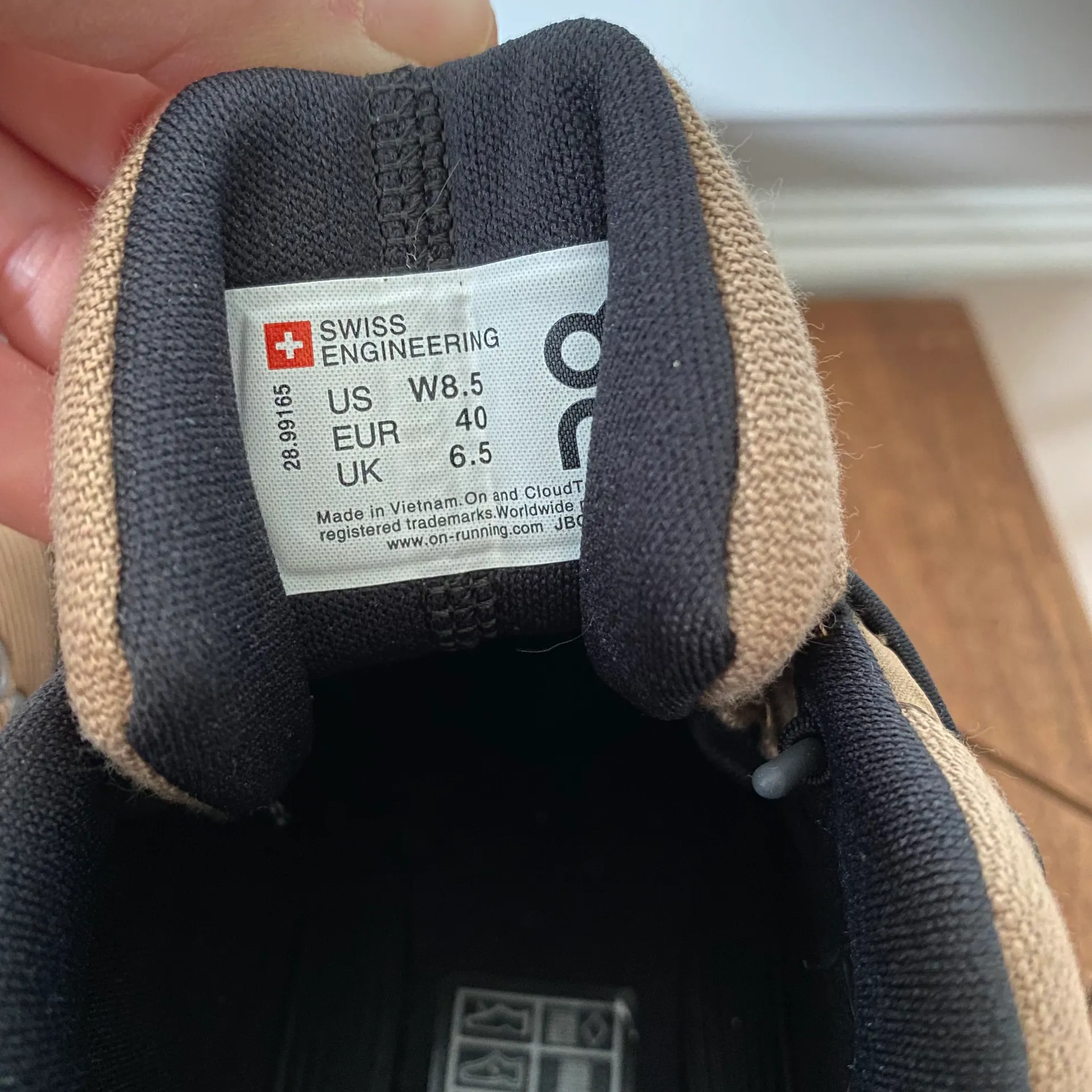 On Cloud  On-running Cloud Hi Waterproof  - Image 4