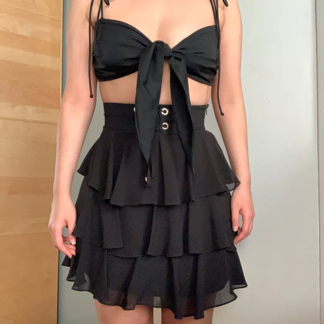 Tiered Ruffle Skirt - Image 10