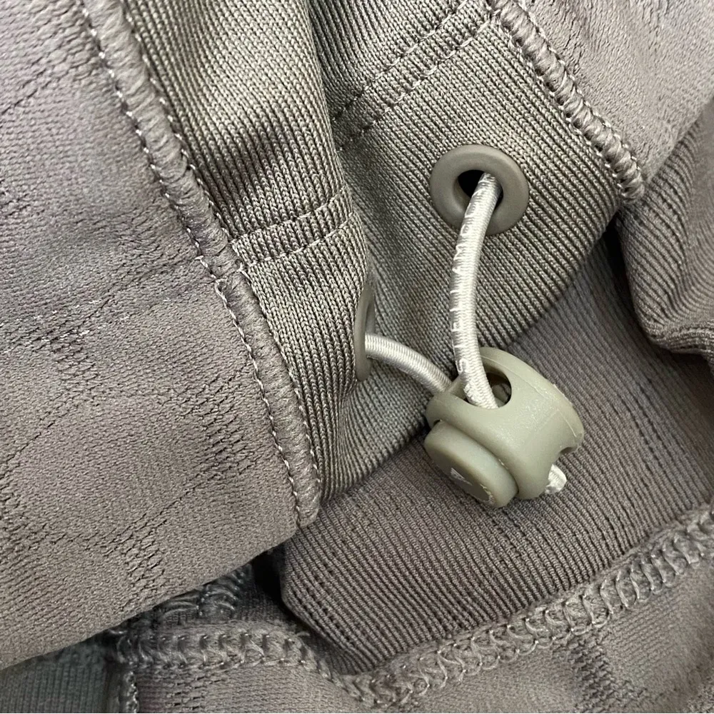 ADIDAS Stella McCartney Studio Explorer Gray Taupe Mesh Tank Size M - Image 10