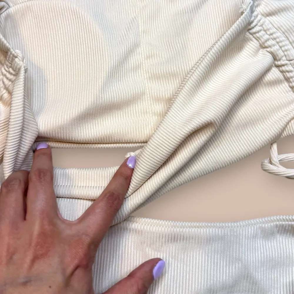 Beige Strapless Bikini Set | Size M - Image 10