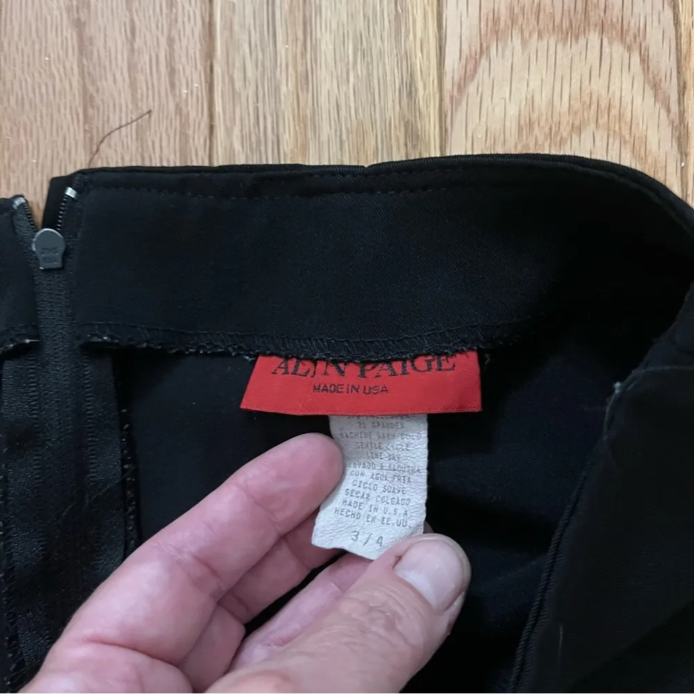 Alyn Paige Black Vintage Pants -Size 3/4- Back Zip Up! - Image 4