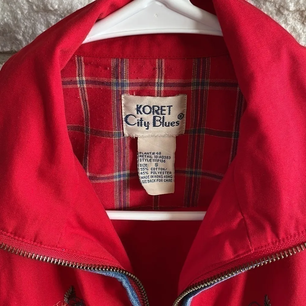Koret City Blues flora embroidered jacket red sz small - Image 2