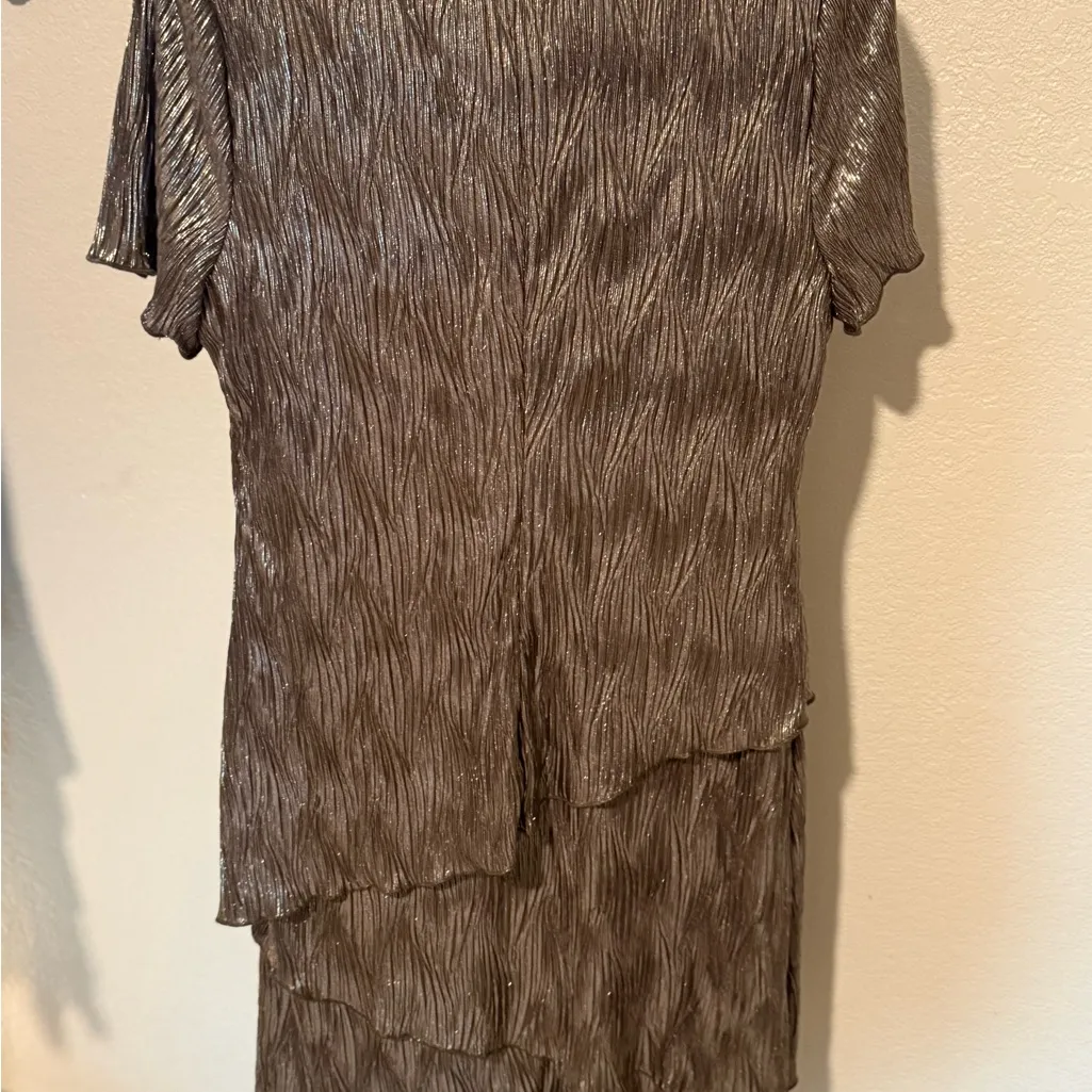 Vintage Connected Apparel Shimmering Gold Plisse Tiered Cocktail Dress Size 12 - Image 5
