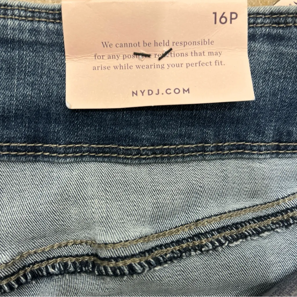 NYDJ HR Major Wide Leg Capri “Fantasy” Jeans Womes 16P Wash Blue Retro NWT - Image 10