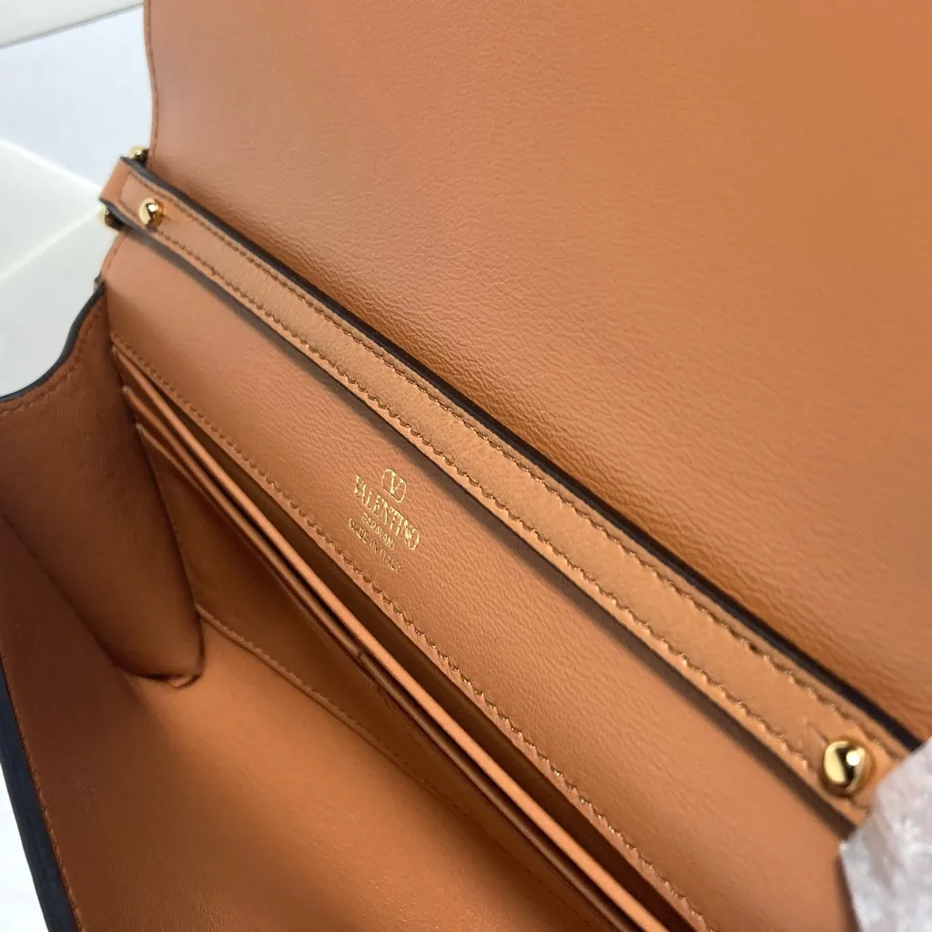 Valentino Garavani VLOGO Bold Wallet On A Chain Almond Beige NEW 5W2P0AD9ZFJ - Image 9