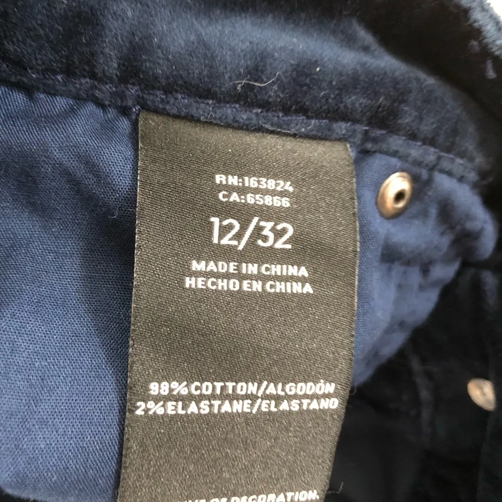 Well worn brand, navy velour pants size 12, inseam is 28, NWOT - Image 3