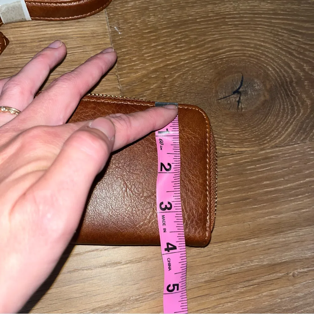 Cracker Barrel Faux Leather Hobo Bag New with wallet Brown - Image 6