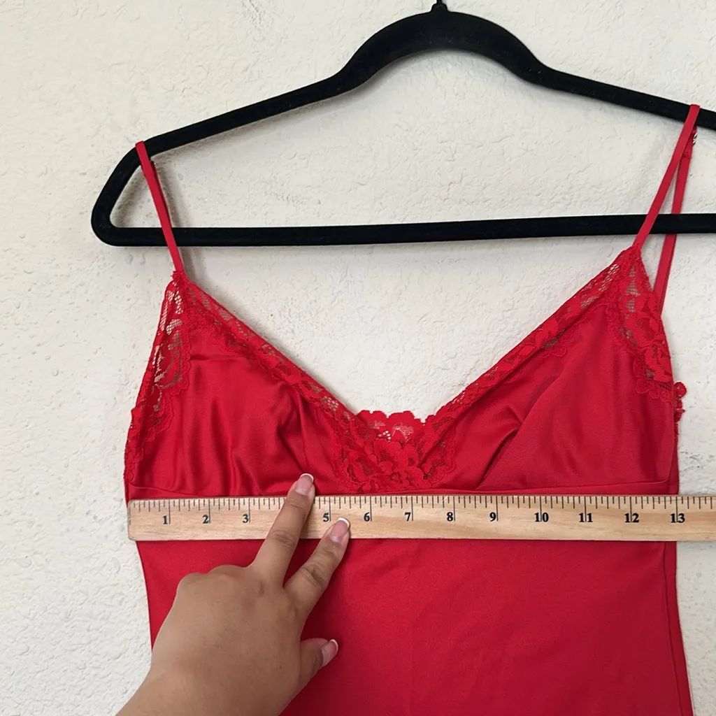 HOUSE OF CB XS D-DD  'Salma'‎ Red Rose Satin Slip Dress NWOT - Image 9