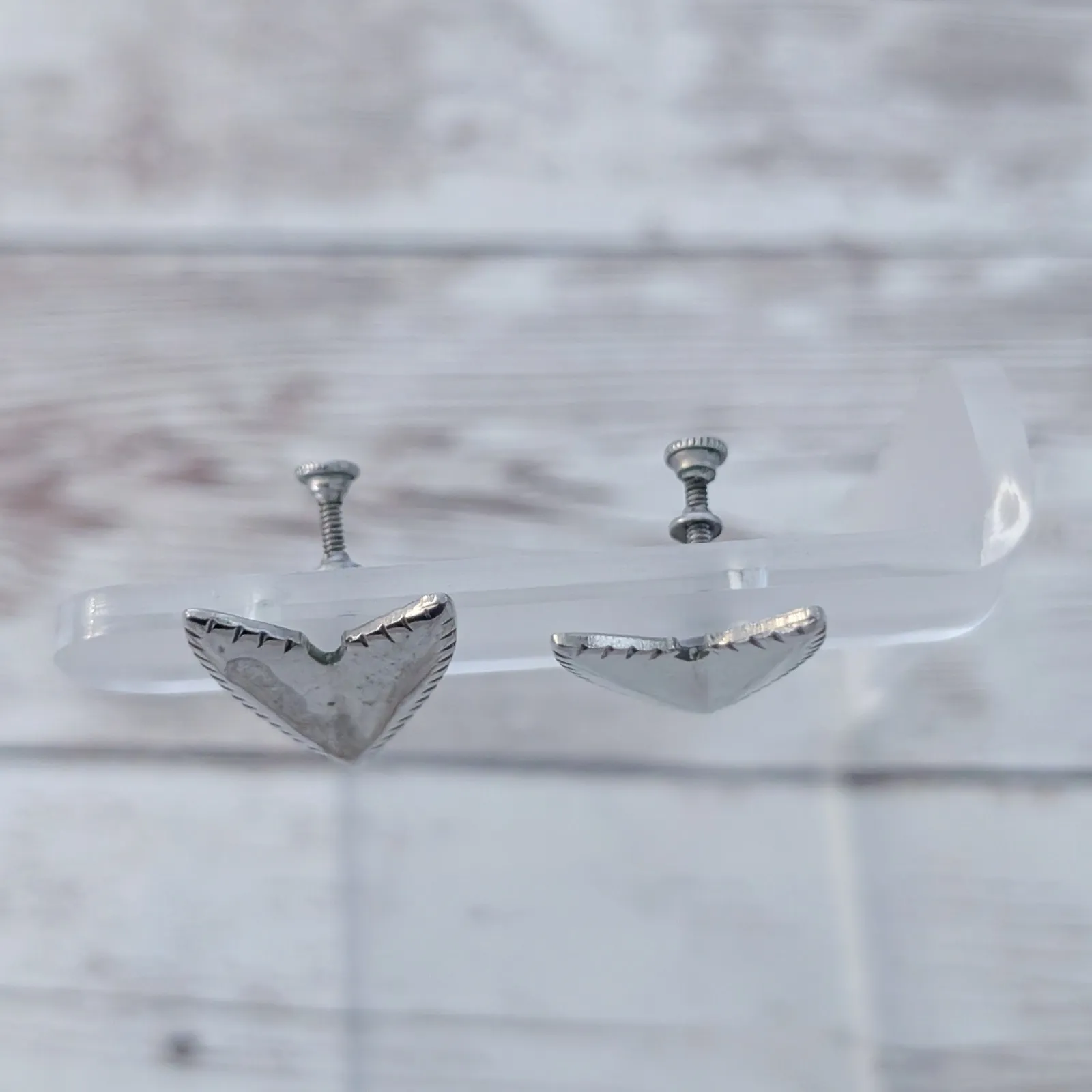 Vintage Screw On Earrings Arrow Shape - Image 2