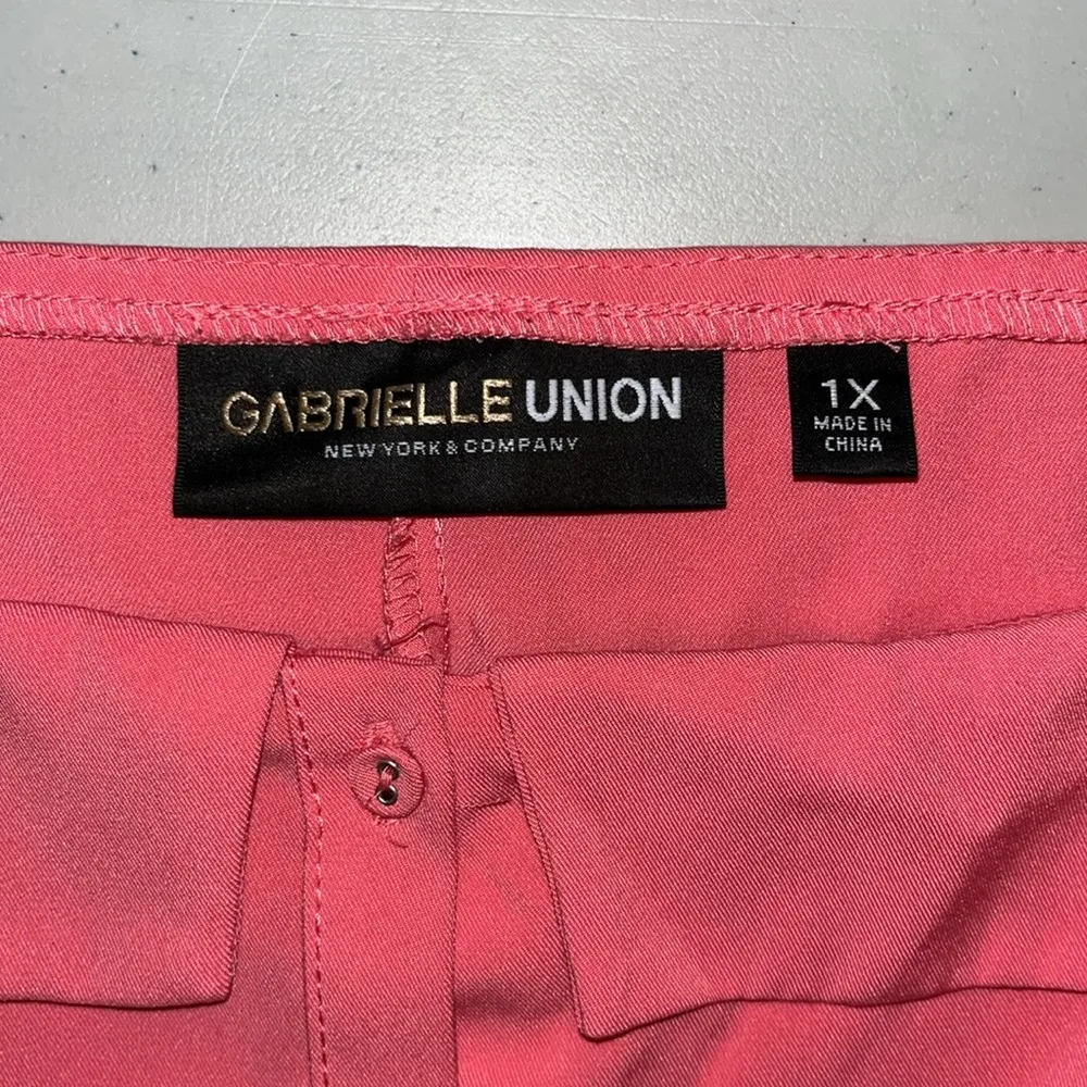 Gabrielle Union New York & Company Sz 1X Pink One Piece Cropped Jumpsuit w/ Belt - Image 4