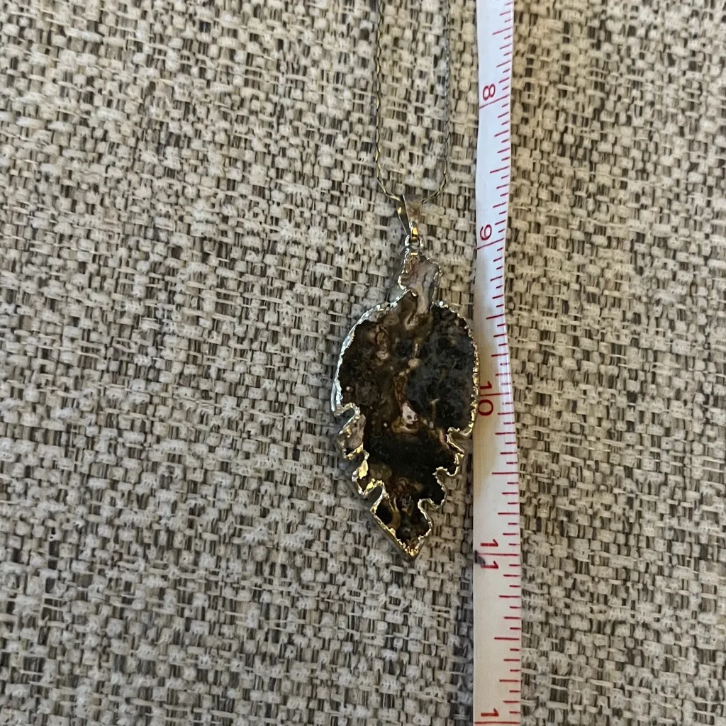 Carved Rock Geode Leaf Pendant Necklace Silver Setting Black - Image 5