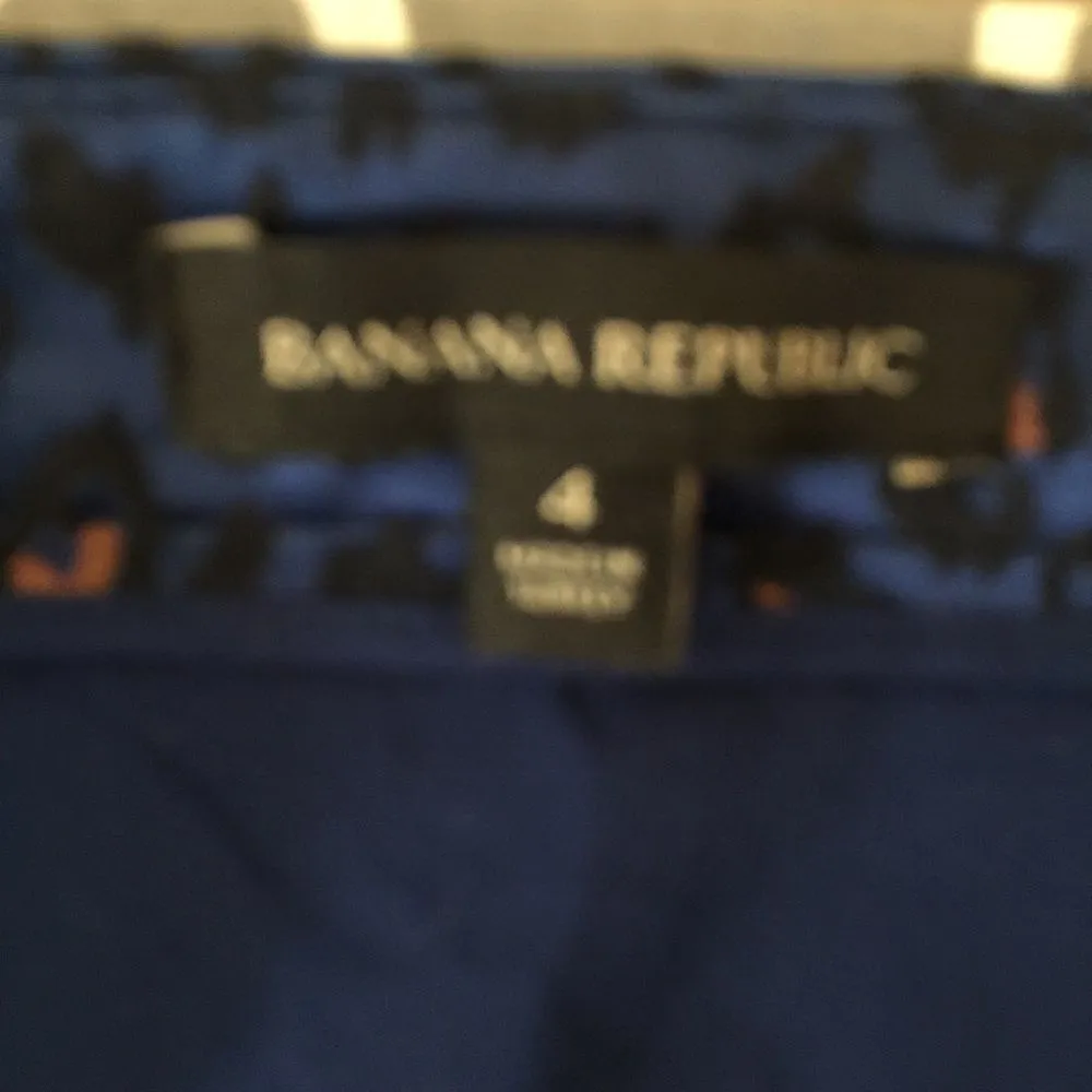 Banana Republic Button Up Skirt! Pockets Big phone - Image 3