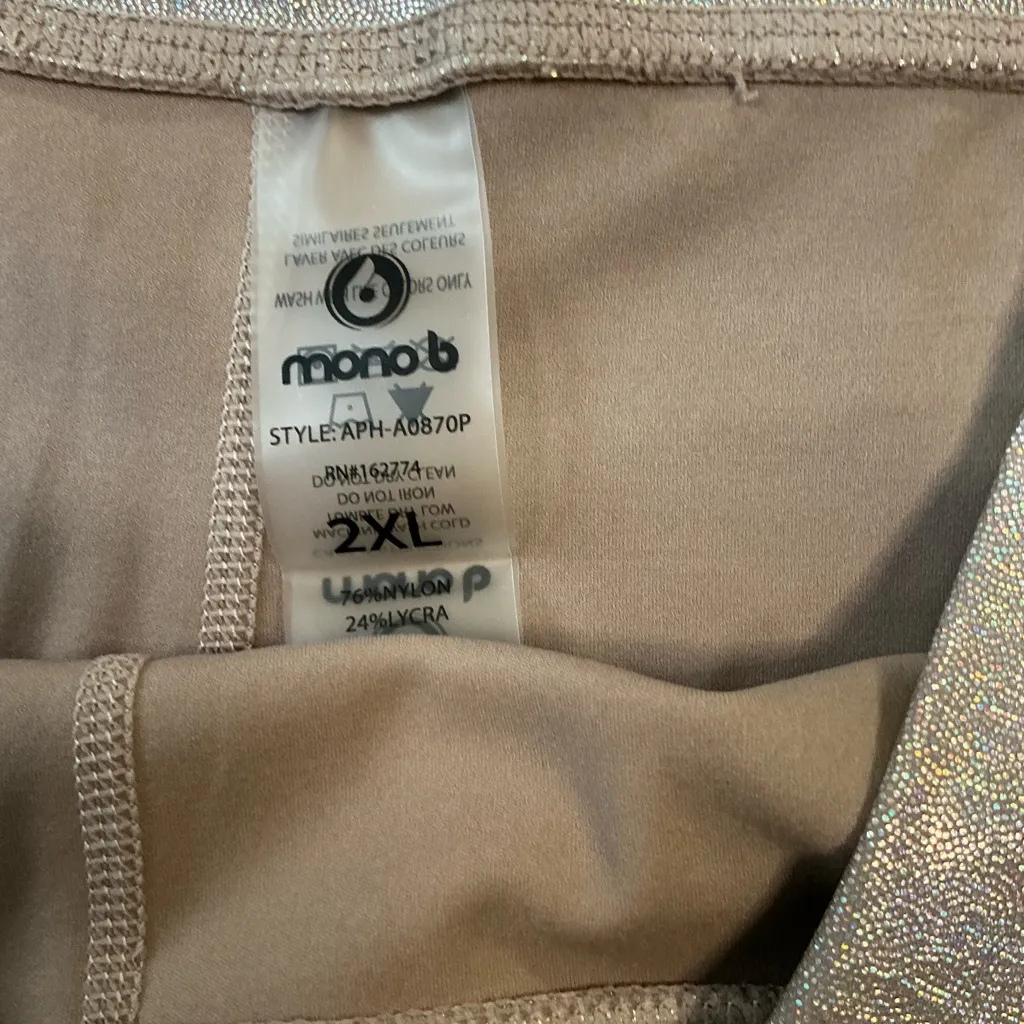 Mono B Silver Shimmer Leggings Size 2X - Image 4