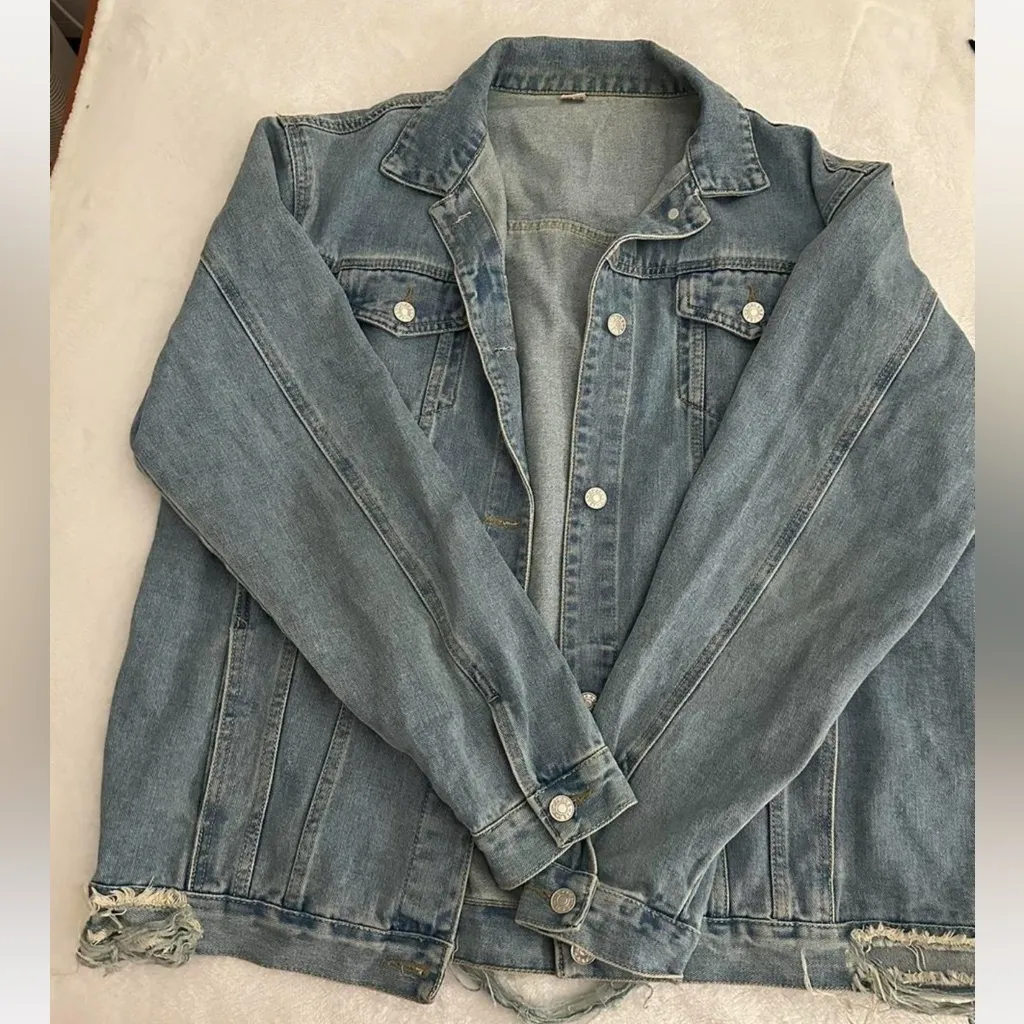 Amazon Women's Blue Jean Jacket - Image 3