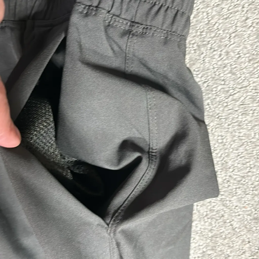 Old Navy high rise lightweight jogger pants - Image 5