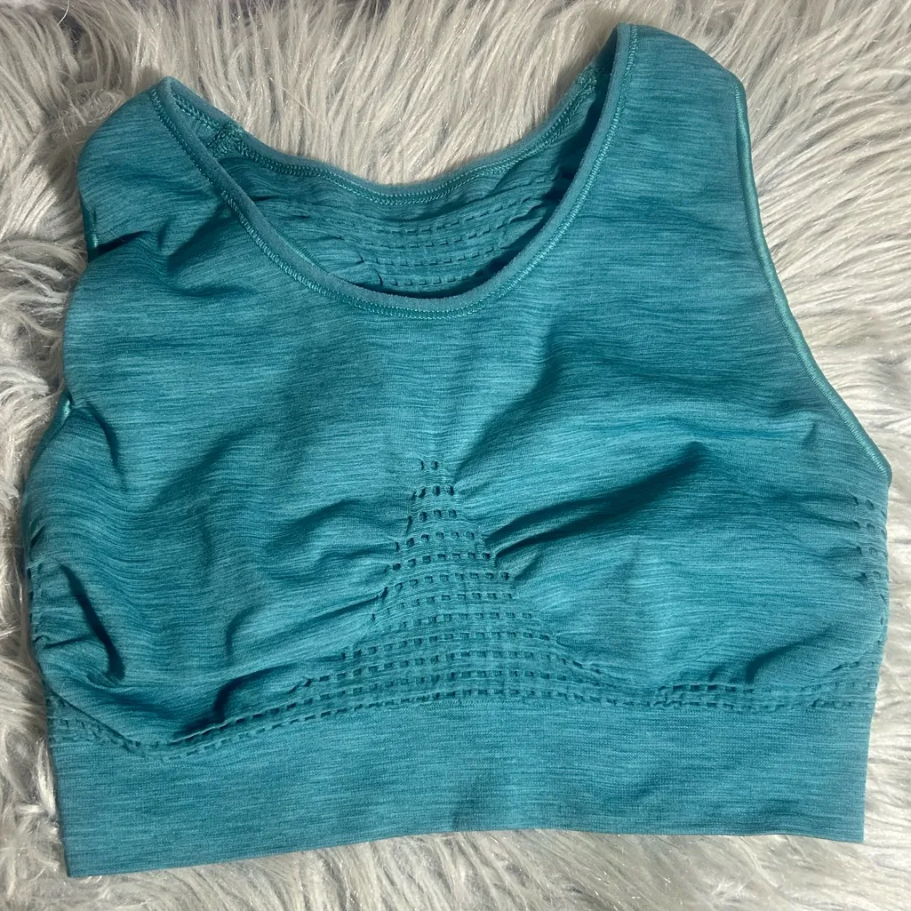 Sweaty Betty Stamina June Bug Green Teal Sports Bra Size Medium - Image 4