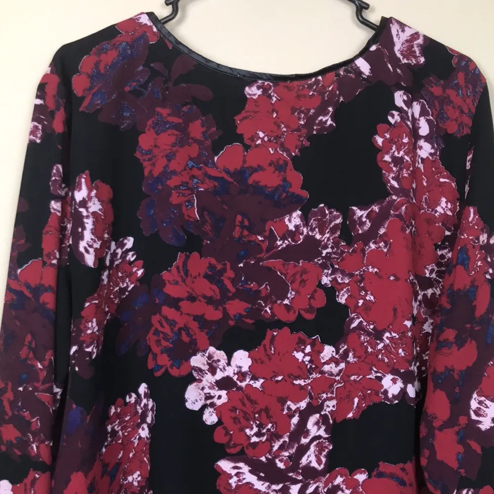 LOFT Women’s Floral Print Faux Leather Trim Split Neck Hi-Low Long Sleeve Blouse - Image 8